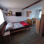 Malinowy Gaj - Z Alpakami I Innymi Zwierzetami Accommodatie bij particulieren *
