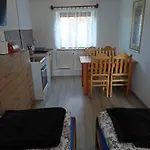Homestay Malinowy Gaj - Z Alpakami I Innymi Zwierzetami
