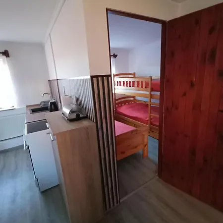 Ubytování v soukromí Malinowy Gaj - Z Alpakami I Innymi Zwierzetami *
