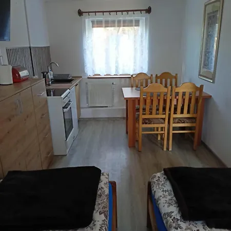Homestay Malinowy Gaj - Z Alpakami I Innymi Zwierzetami