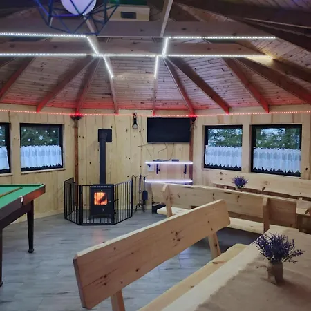 Homestay szállás Malinowy Gaj - Z Alpakami I Innymi Zwierzetami *