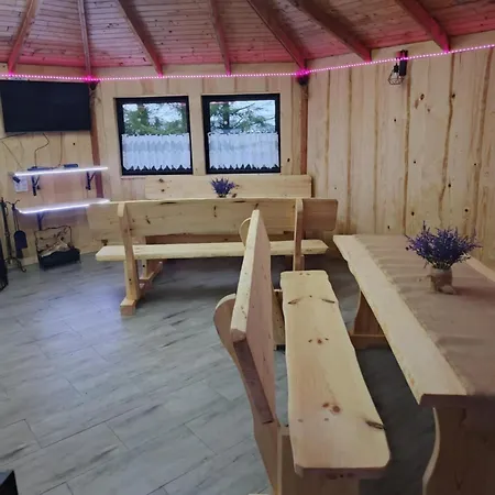 Malinowy Gaj - Z Alpakami I Innymi Zwierzetami 民宿 Swietajno (Szczytno)