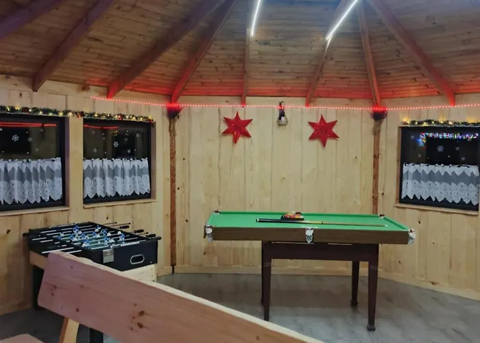 Malinowy Gaj - Z Alpakami I Innymi Zwierzetami *